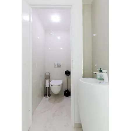 Arletty Apartment *